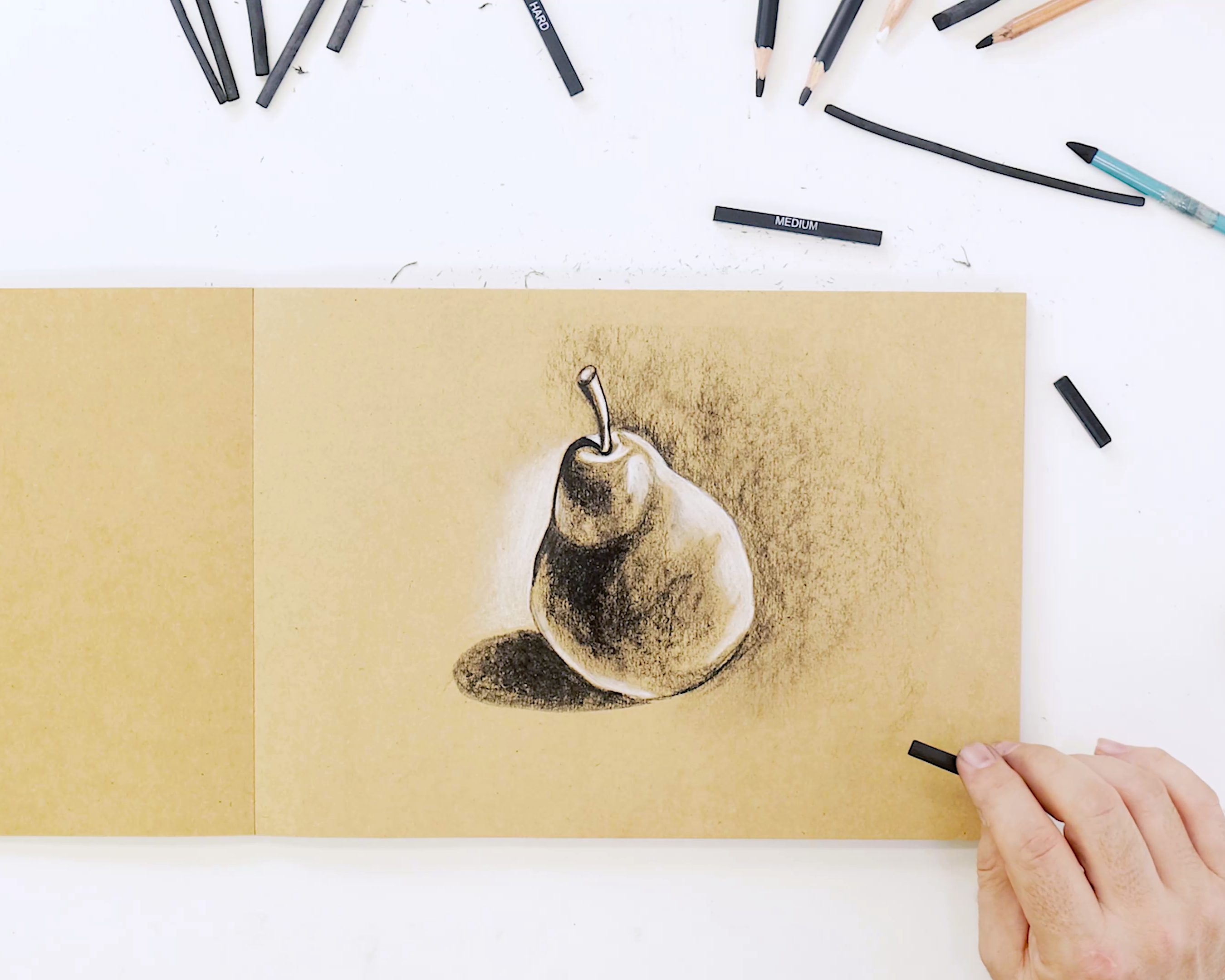 7 tips for charcoal drawing – Mont Marte